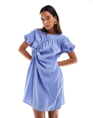 ASOS DESIGN – Blå miniklänning med puffärm och rynkade detaljer