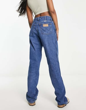 Wrangler – Mellanblå jeans med rak passform