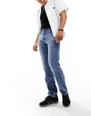 ASOS DESIGN raka jeans i autentisk vintagetvätt i mellanblå tvätt