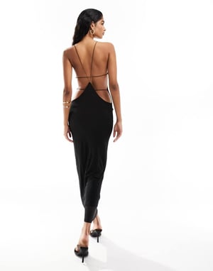 ASOS DESIGN – Svart maxiklänning i mesh med halterneck och extremt utskuren rygg