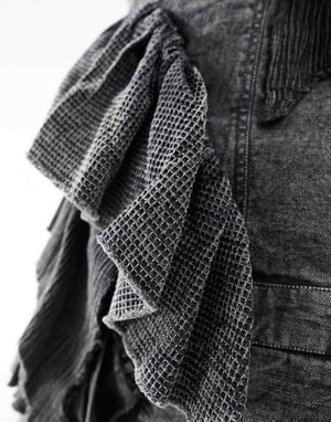 Reclaimed Vintage – Limited Edition – Mörkgrön miniklänning med skarvar