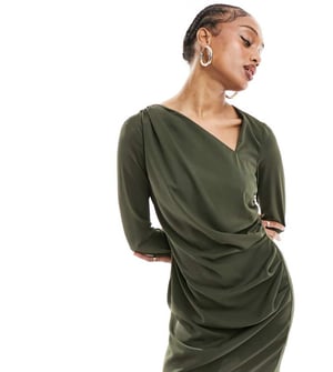 ASOS DESIGN Tall – Khakifärgad miniklänning med asymmetrisk halsringning och rynkade ärmar