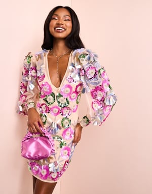ASOS LUXE – Rosa blommig miniklänning med v-ringning och prydnadsmotiv