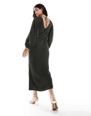 ASOS DESIGN – Mörkgrön midiklänning med ballongärmar och dobbymönster