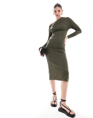 ASOS DESIGN – Khakifärgad midiklänning med lång ärm och draperad detalj