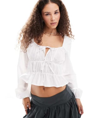 Reclaimed Vintage gathered tie front top in white