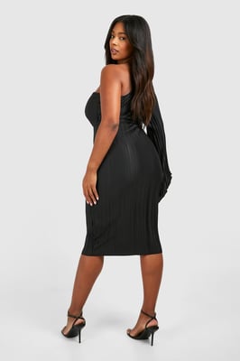 Plus Wide Plisse Cape Sleeve Detail Midi Dress