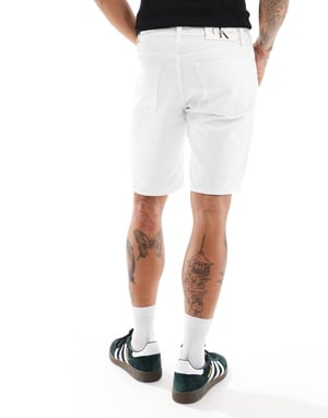 Calvin Klein Jeans – Pride – Vita, smala jeansshorts