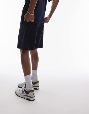 Topman – Marinblå shorts i sammet med manchesterdetaljer och överdimensionerad passform