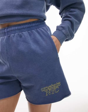 Topshop – Marinblå joggingshorts med broderad vintage-mönster och rå fåll, del av set från Upstate NYC