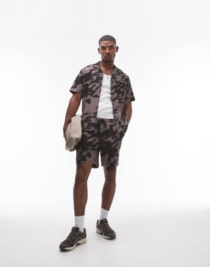Topman – Lila plisseshorts med skuggmönster och del av set