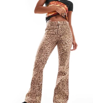 Reclaimed Vintage västern jeans med leopardmönster