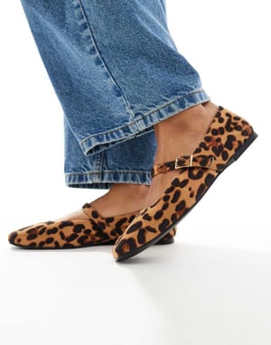 ASOS DESIGN – Lottie Mary Jane-balett i leopardmönster