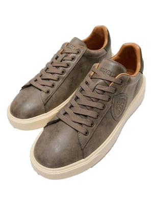 Blauer Sneakers