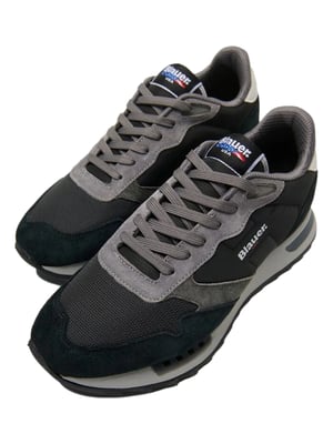 Blauer Sneakers