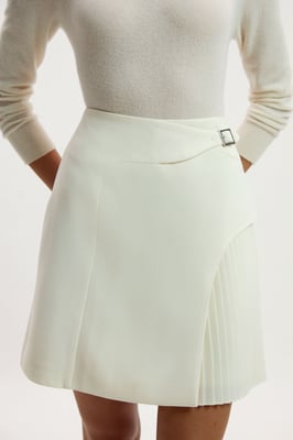 Tailored Buckle Detail Pleated Mini Skirt