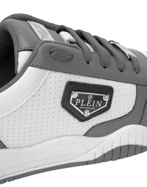 Low-Top Sneakers Street King