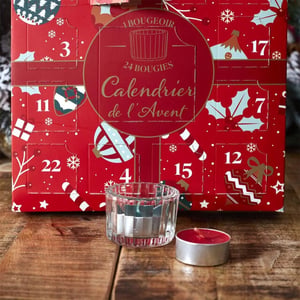 WDMT Feestelijke adventskalender met 24 geurkaarsen rood
