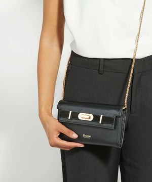 Dune Accessories Showmance - Chain Handle Turn Lock Bag