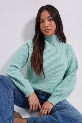 Petite Pearl neck Detail Jumper