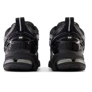 New Balance M1906rch