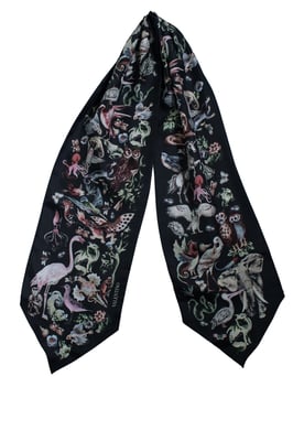 Zwarte zijden sjaal met safariprint van Valentino