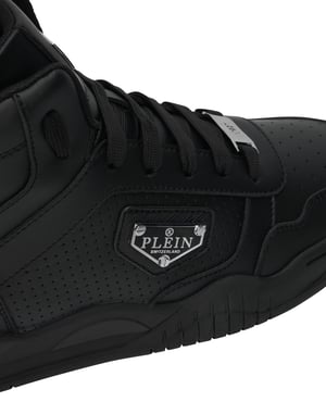 Mid-Top Sneakers Street