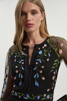 Petite Placed Floral Embroidered Mesh Woven Belted Maxi Dress