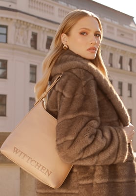 Wittchen Dames handtas met reliëflogo, beige, eco-leer