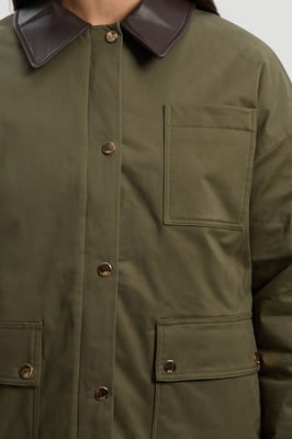 Quilted Contrast Collar Barn Jacket