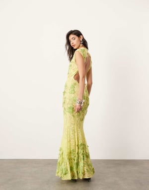 ASOS EDITION genomskinlig broderad blommig spetsmaxiklänning med öppen rygg i limegrön