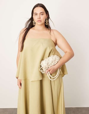 ASOS EDITION Curve strapplös fyrkantig maxiklänning med fickor och dramatisk drapering i olivgrön