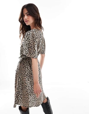 Vila knytmidiklänning med leopardmönster
