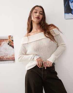 Weekday Lori off shoulder lättstickad tröja i vitt
