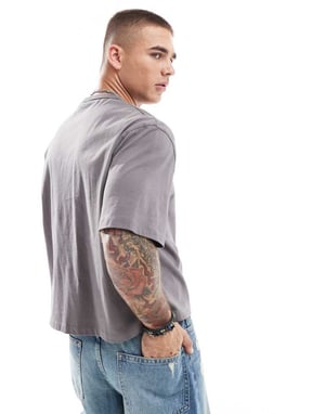 ASOS DESIGN avslappnad boxy t-shirt med halvärm i kolgrått