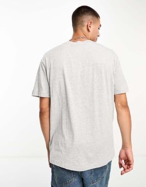 Cotton On avslappnad t-shirt med gymgrafik