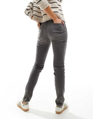 Morgan högmidjade skinnyjeans i gråtvätt