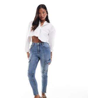 Miss Selfridge Petite cargoskinnjeans i medelblå tvätt