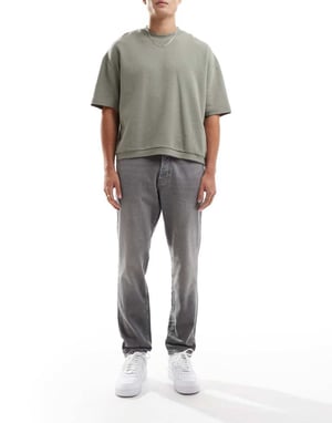 ONLY & SONS Yoke tapered fit jeans i tvättad grå