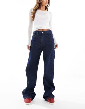ASOS DESIGN ultimate flared jeans i indigo