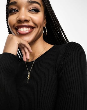 ASOS DESIGN Hög passform och svängd mini-klänning i svart