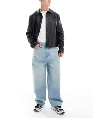 ONLY & SONS Carl ballongpassform jeans i ljusblå tvätt