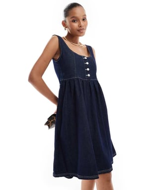 ASOS DESIGN denimstrukturerad klänning i indigo
