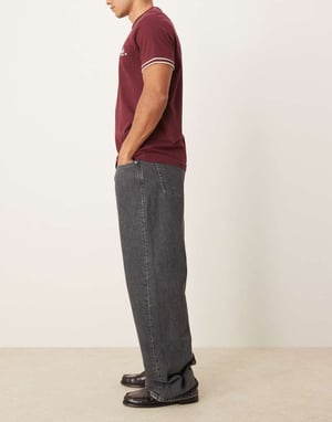 Calvin Klein Jeans plisserade vida jeans i tvättad grå - ASOS Exclusive