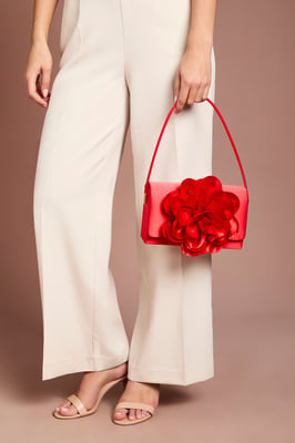 Ava Flower Detail Grab Bag