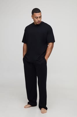 MAN Loungewear Oversized T-Shirt And Relaxed Jogger Set