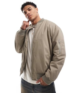ASOS DESIGN oversized bomberjacka med fickor i brunt