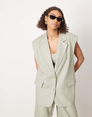 ASOS EDITION lång klänning västkoord i dämpad grön