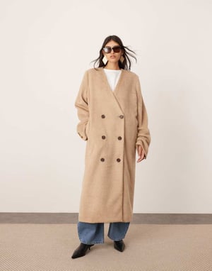 ASOS EDITION ullmix oversized dubbelknäppt kappa i havremjölk