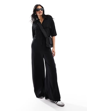 ASOS DESIGN slouchy oversized jumpsuit i svart